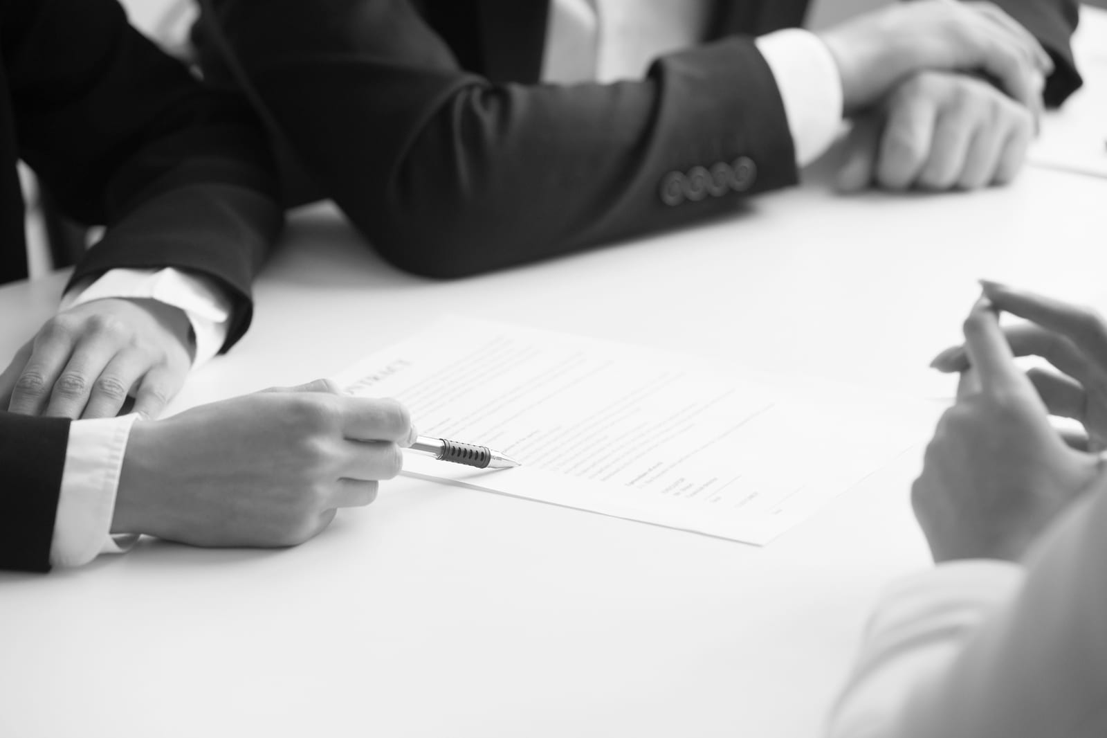 Firma y revisión de contratos en Gipuzkoa